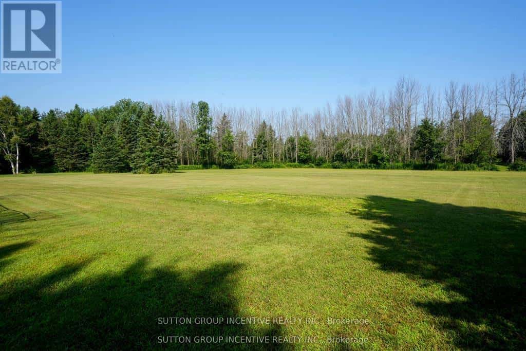 13895 COUNTY RD 27 ROAD — Springwater, Ontario - Photo 5 of 39