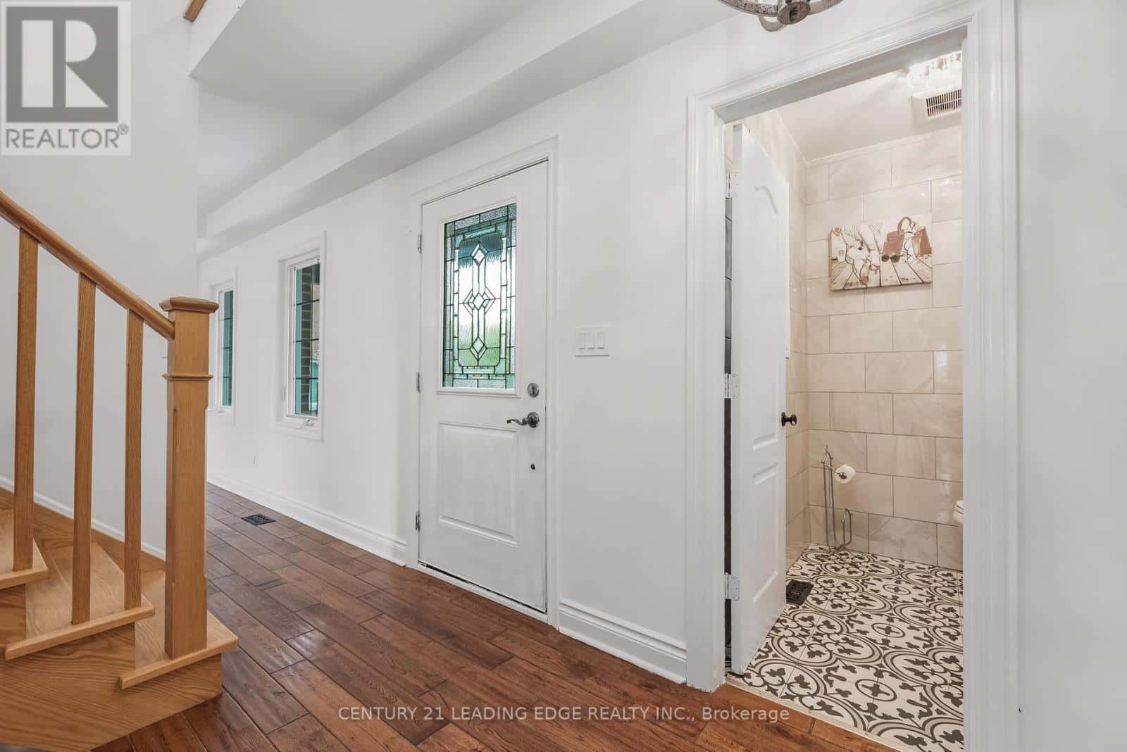 34 MITCHELL AVENUE — Whitchurch-Stouffville, Ontario - Photo 5 of 50