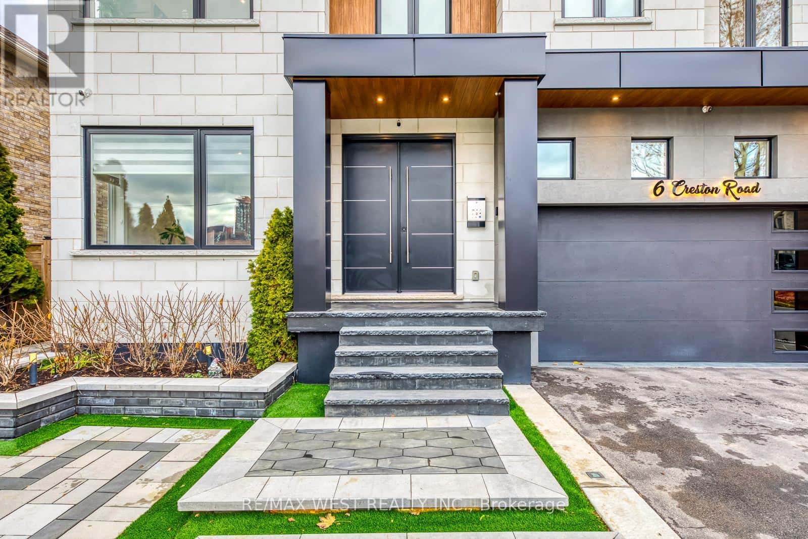 6 CRESTON ROAD — Toronto (Yorkdale-Glen Park), Ontario - Photo 2 of 50