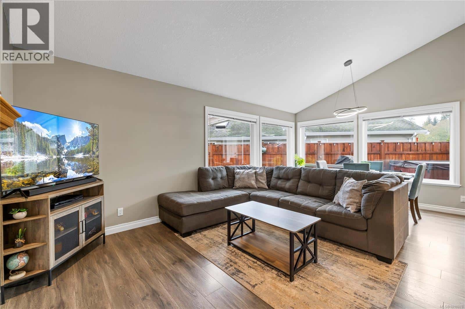 560 Viking Way — French Creek, British Columbia - Photo 2 of 48