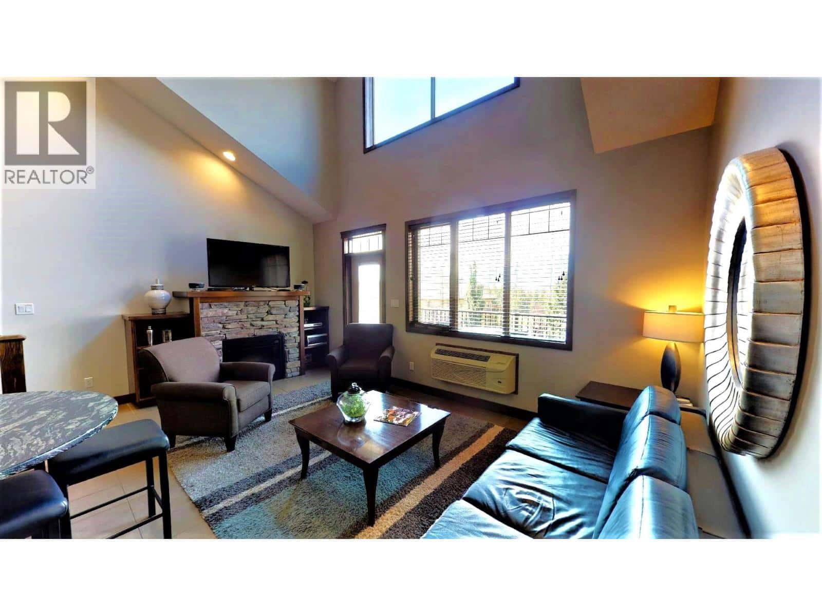 700 BIGHORN Boulevard Unit# 735 M1 — Radium Hot Springs, British Columbia - Photo 5 of 71