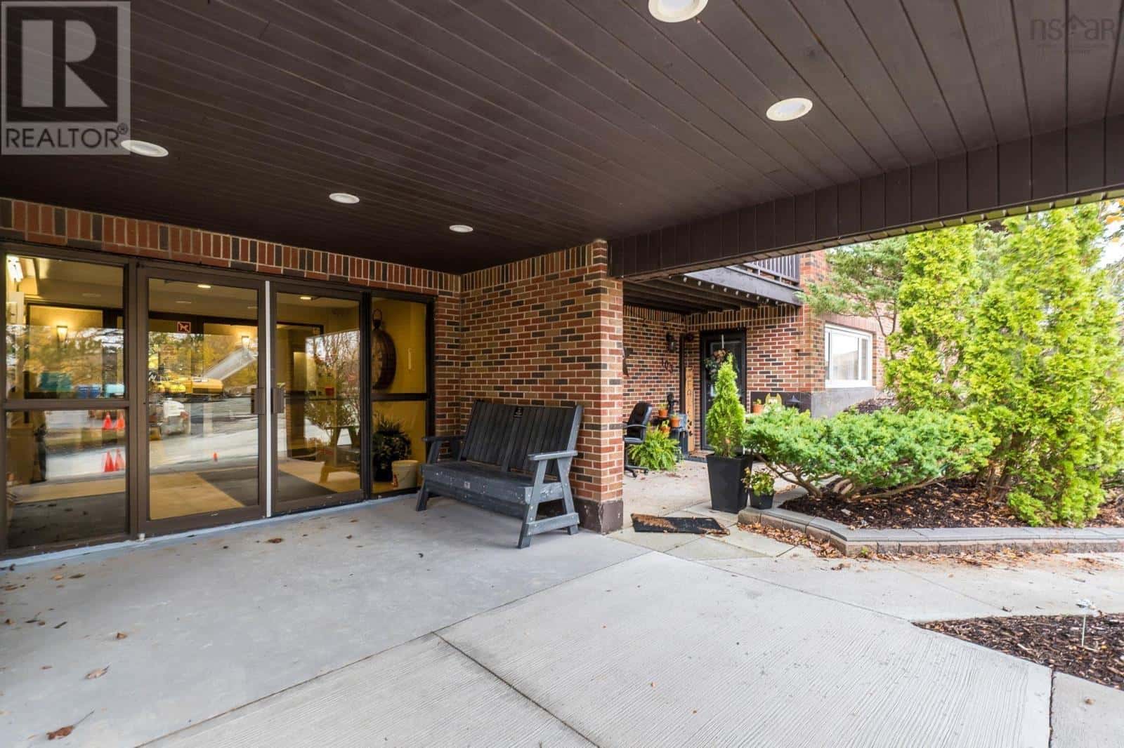 403 64 Cumberland Drive — Cole Harbour, Nova Scotia - Photo 2 of 50