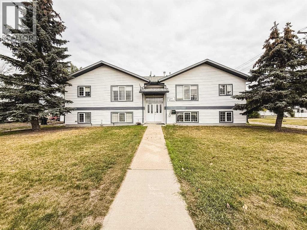 3, 1006 3 Avenue — Beaverlodge, Alberta - Main photo