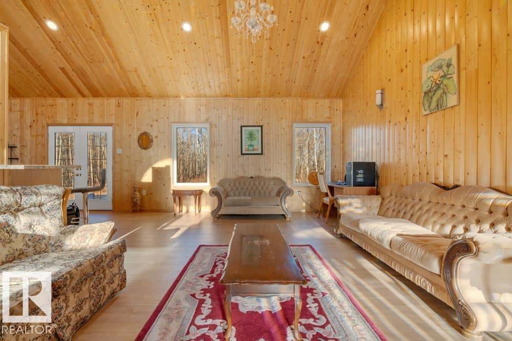 20322 TWP ROAD 515 — Rural Strathcona County, Alberta - Photo 5 of 35