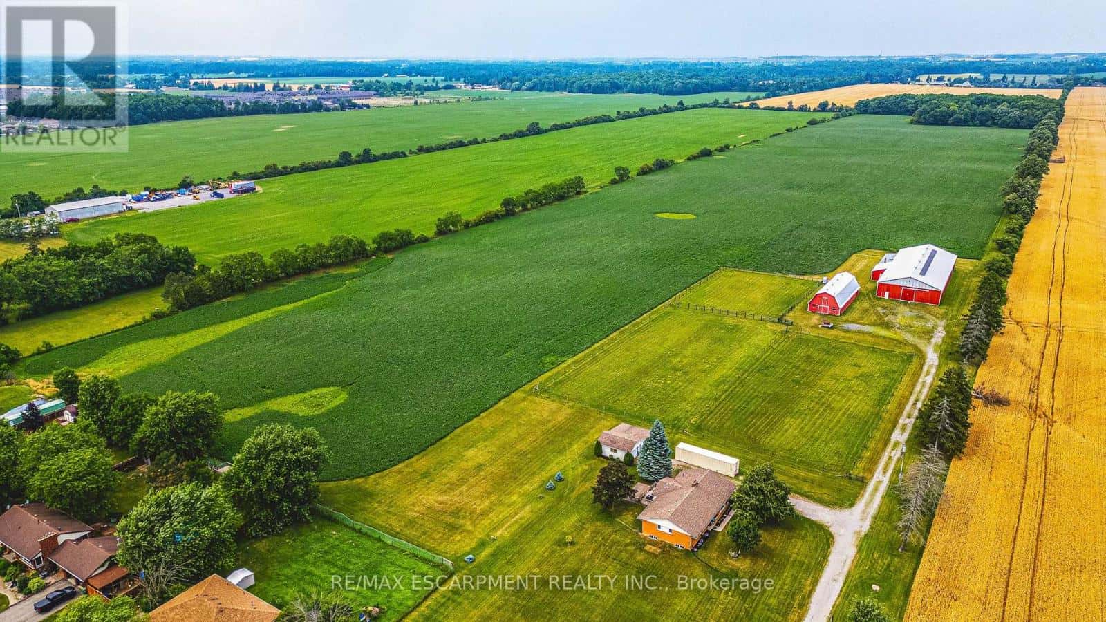 2276 BINBROOK ROAD — Hamilton (Binbrook), Ontario - Photo 2 of 39