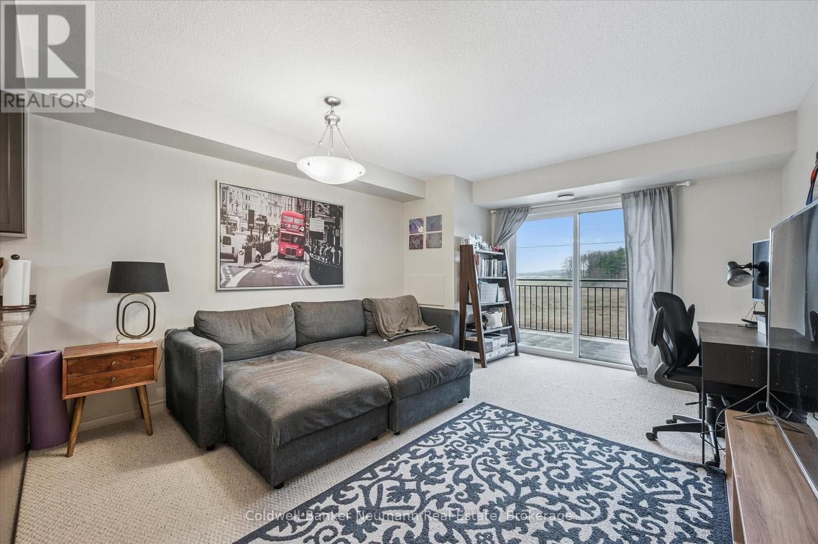 406 - 45 KINGSBURY SQUARE — Guelph (Pineridge/Westminster Woods), Ontario - Main photo