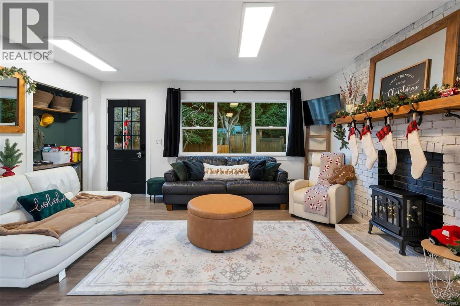 2260 Sooke Rd — Colwood, British Columbia - Photo 2 of 24