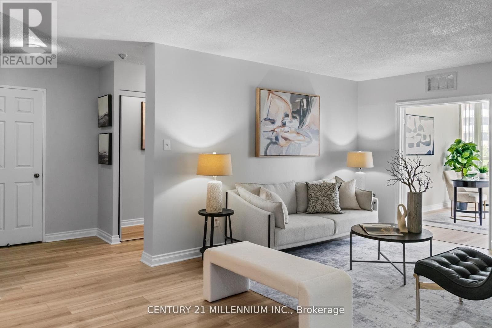 401 - 5 LISA STREET — Brampton (Queen Street Corridor), Ontario - Main photo