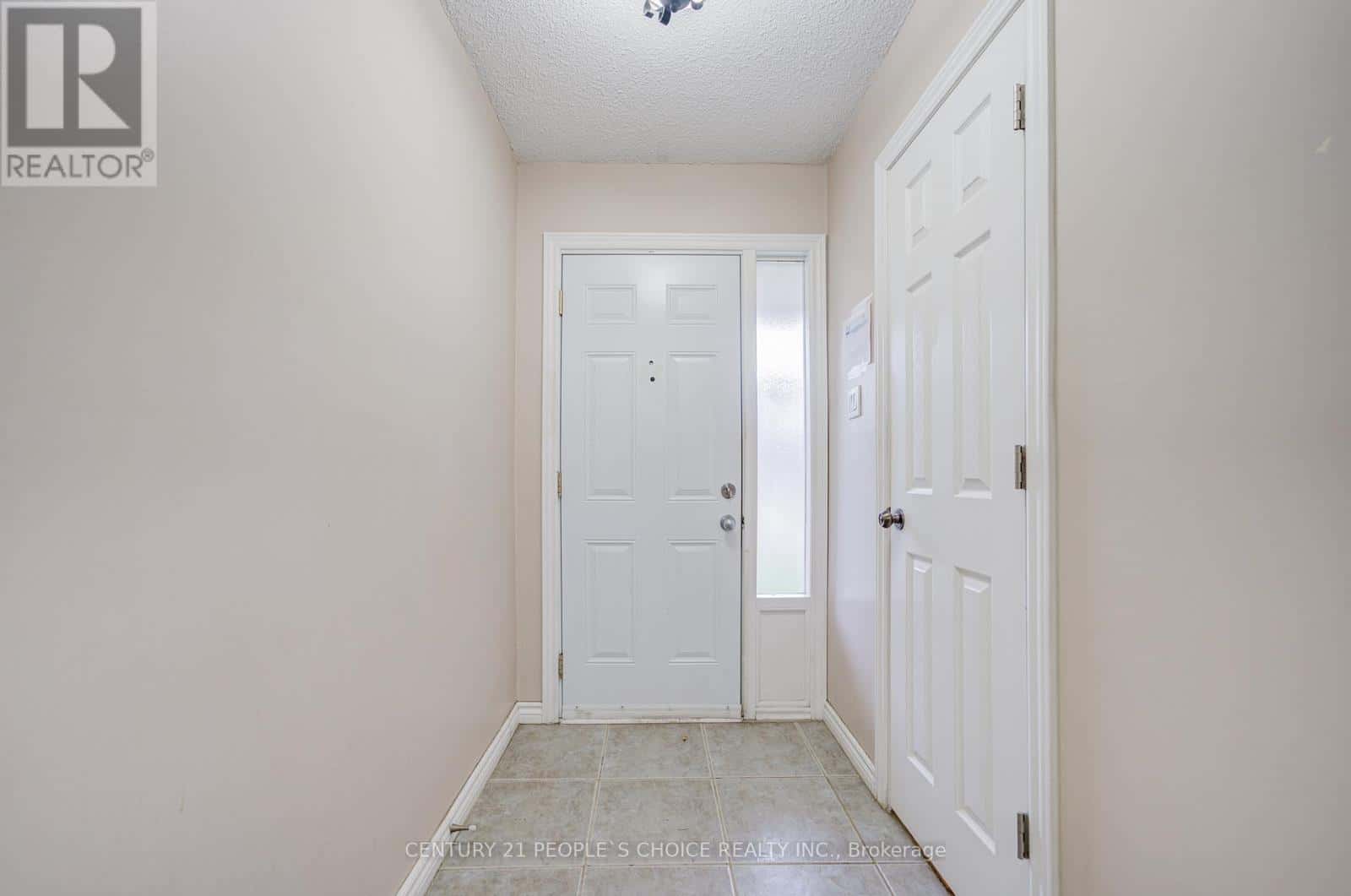 48 - 3025 CEDARGLEN GATE W — Mississauga (Erindale), Ontario - Photo 3 of 50