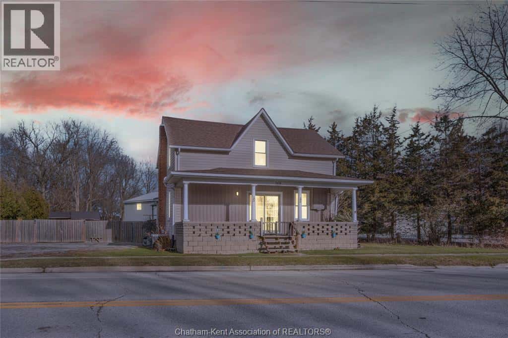 166 LONDON ROAD — Thamesville, Ontario - Photo 2 of 42