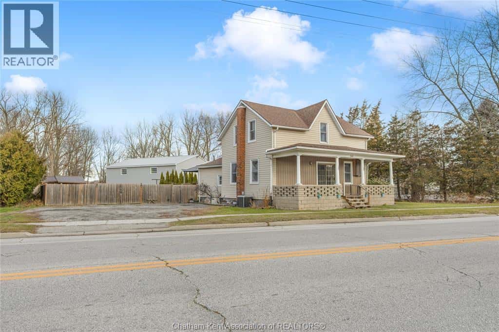 166 LONDON ROAD — Thamesville, Ontario - Photo 4 of 42