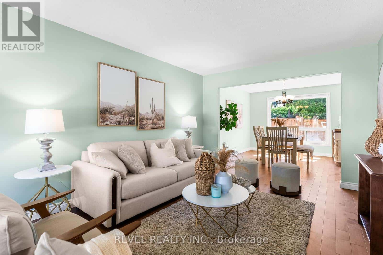 205 ONTARIO STREET E — Whitby (Downtown Whitby), Ontario - Photo 5 of 43