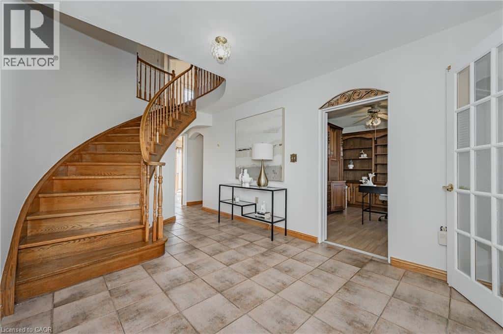 631 FOUR MILE CREEK Road — Niagara-on-the-Lake, Ontario - Photo 5 of 41