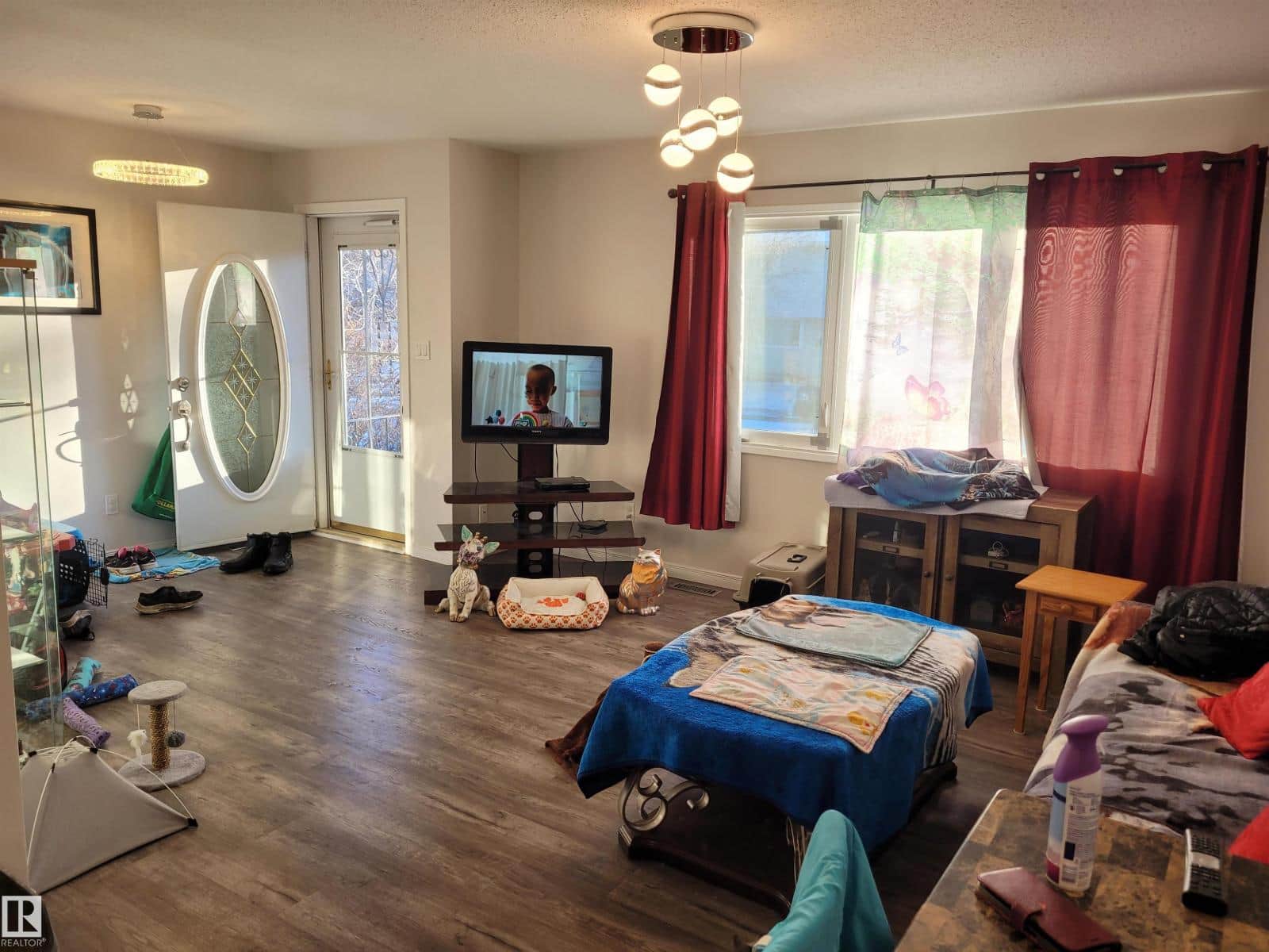 11616 152 AV NW - Photo 2 of 25, Edmonton, Alberta