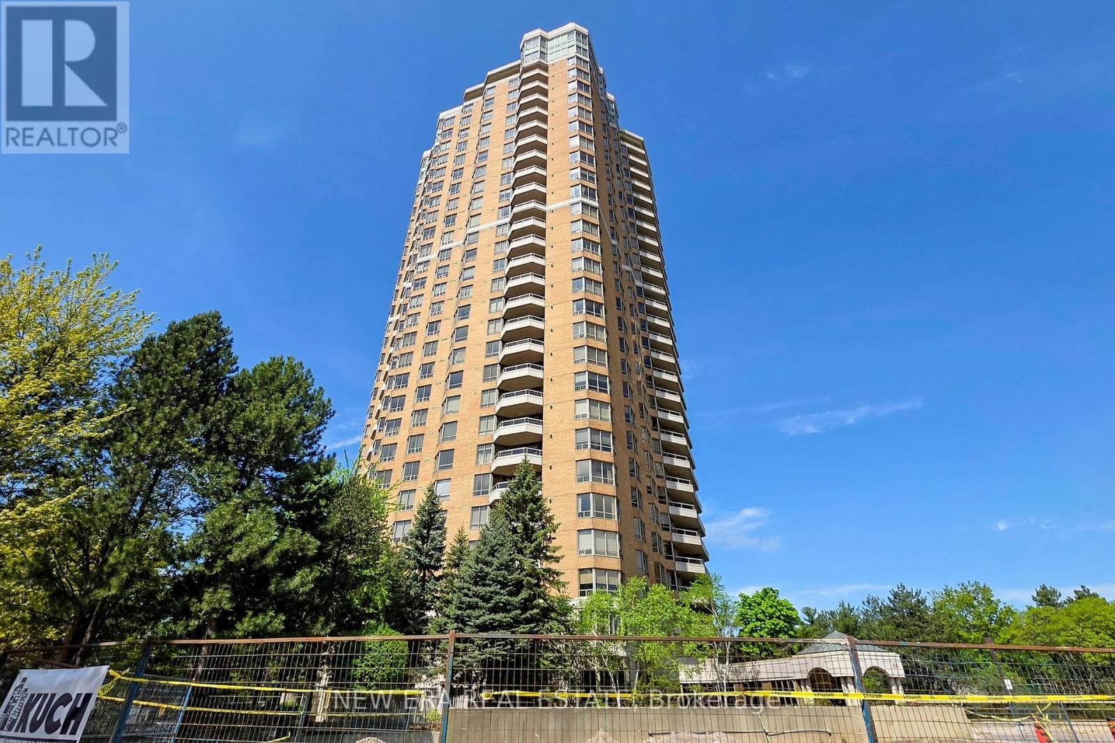 511 - 89 SKYMARK DRIVE — Toronto (Hillcrest Village), Ontario - Main photo