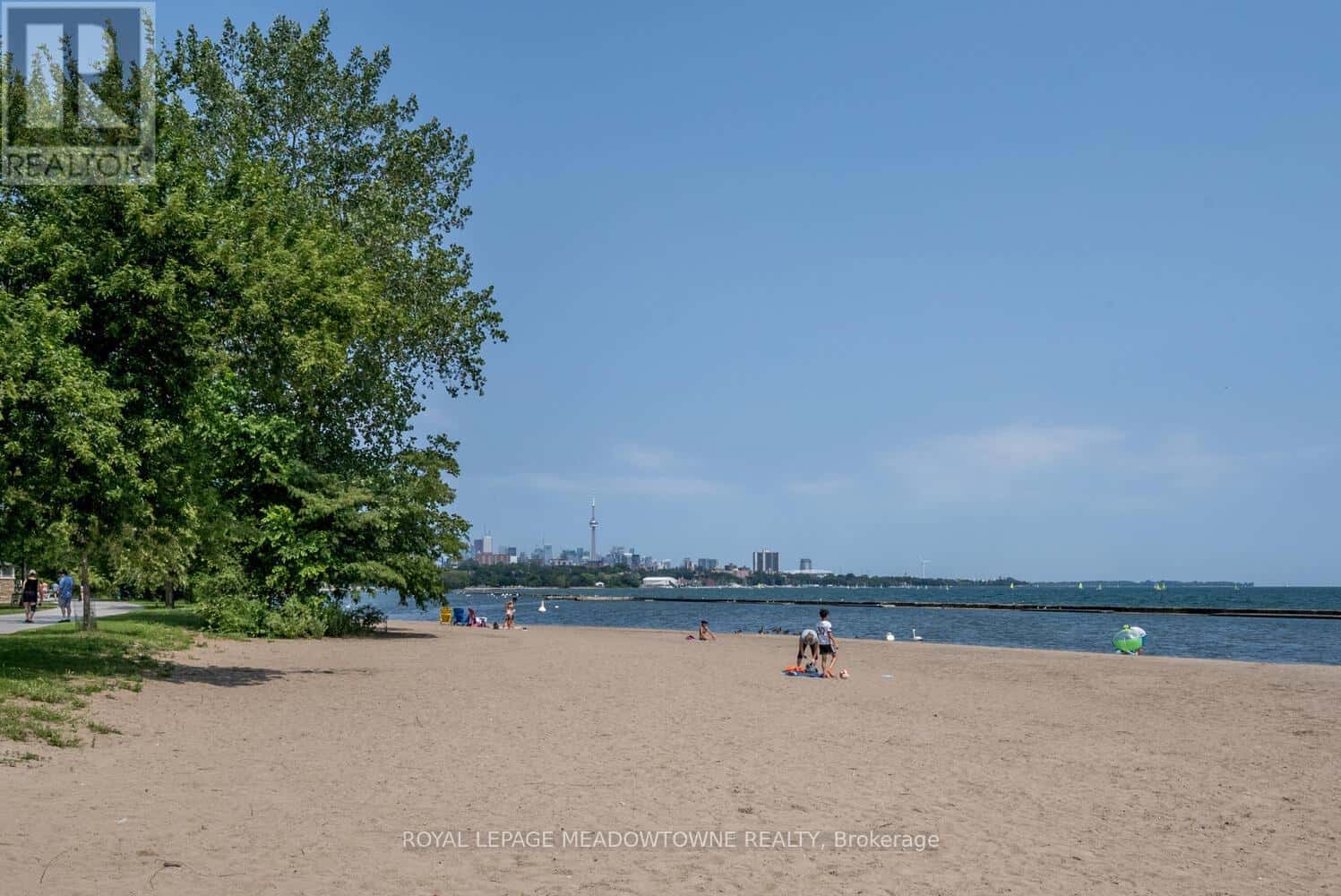 2307 - 1926 LAKE SHORE BOULEVARD W — Toronto (High Park-Swansea), Ontario - Photo 4 of 44