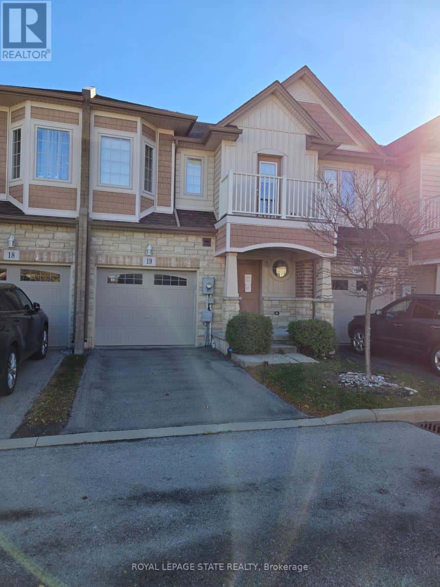 19 - 7 LAKELAWN ROAD — Grimsby (Grimsby Beach), Ontario - Photo 2 of 35