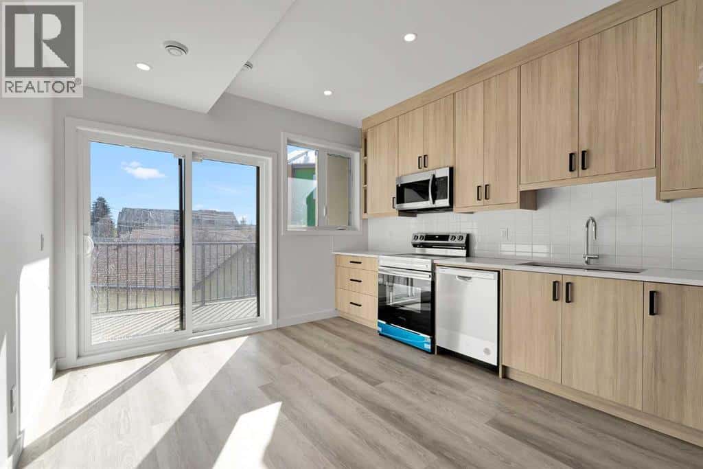 4905 Bowness Road NW — Calgary, Alberta - Photo 4 of 29