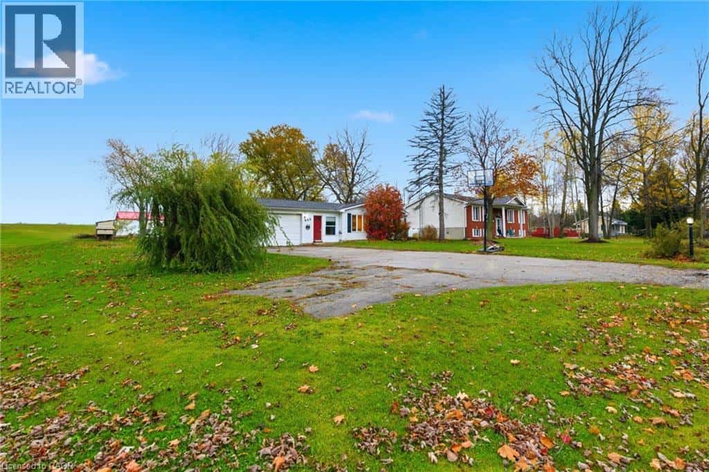 945 REGIONAL ROAD 97 — Puslinch, Ontario - Photo 2 of 39