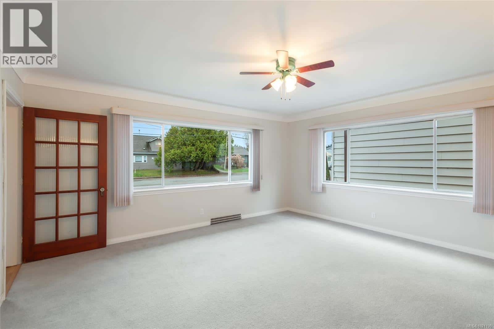 3964 11th Ave — Port Alberni, British Columbia - Photo 2 of 21