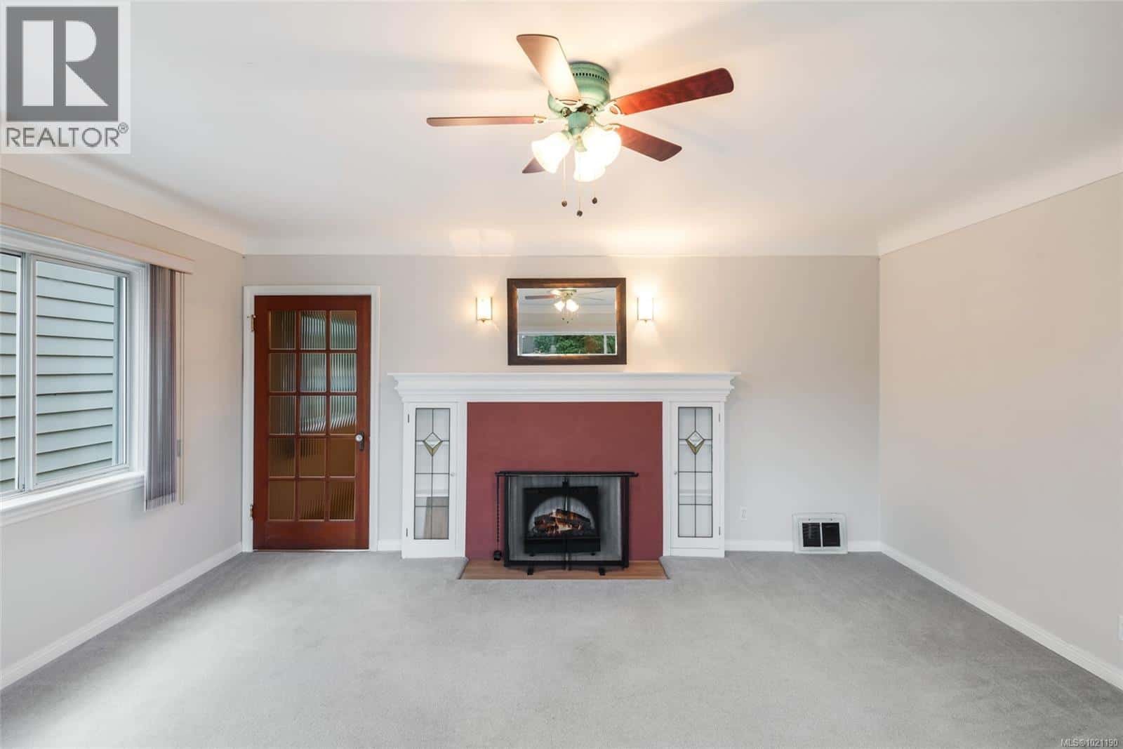 3964 11th Ave — Port Alberni, British Columbia - Photo 3 of 21