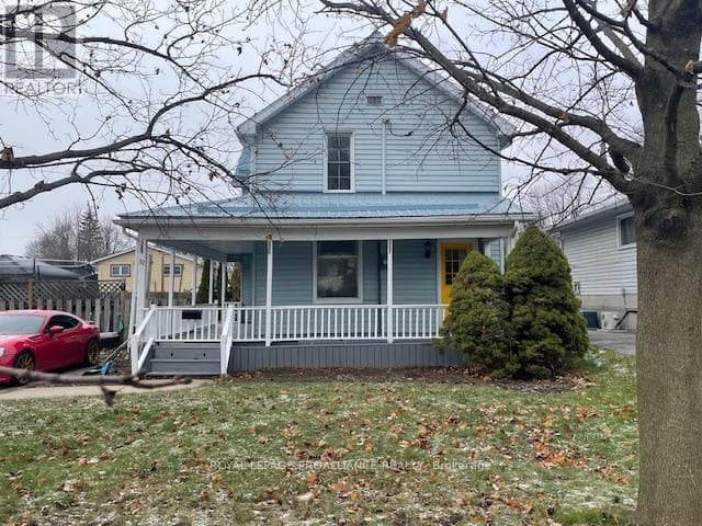 32 MCNICHOL AVENUE — Quinte West (Trenton Ward), Ontario - Main photo