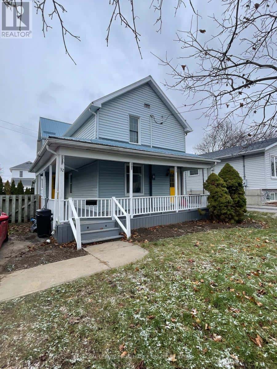 32 MCNICHOL AVENUE — Quinte West (Trenton Ward), Ontario - Photo 2 of 23