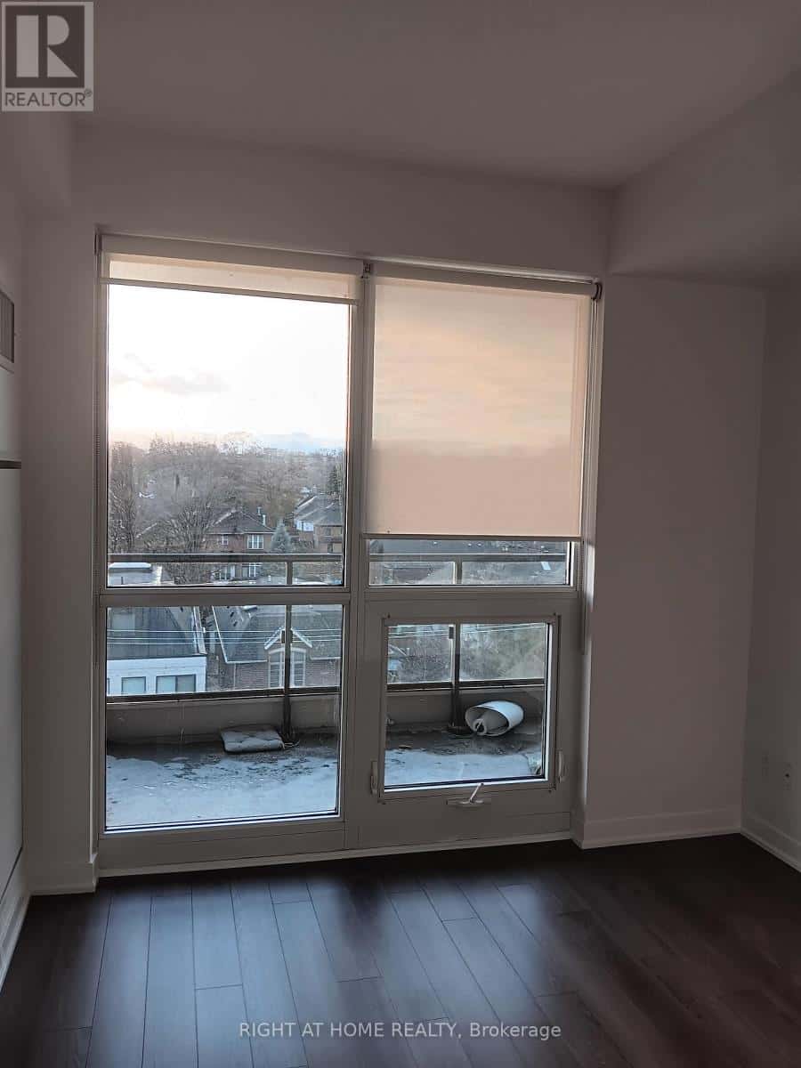 607 - 60 BERWICK AVENUE — Toronto (Yonge-Eglinton), Ontario - Photo 4 of 6