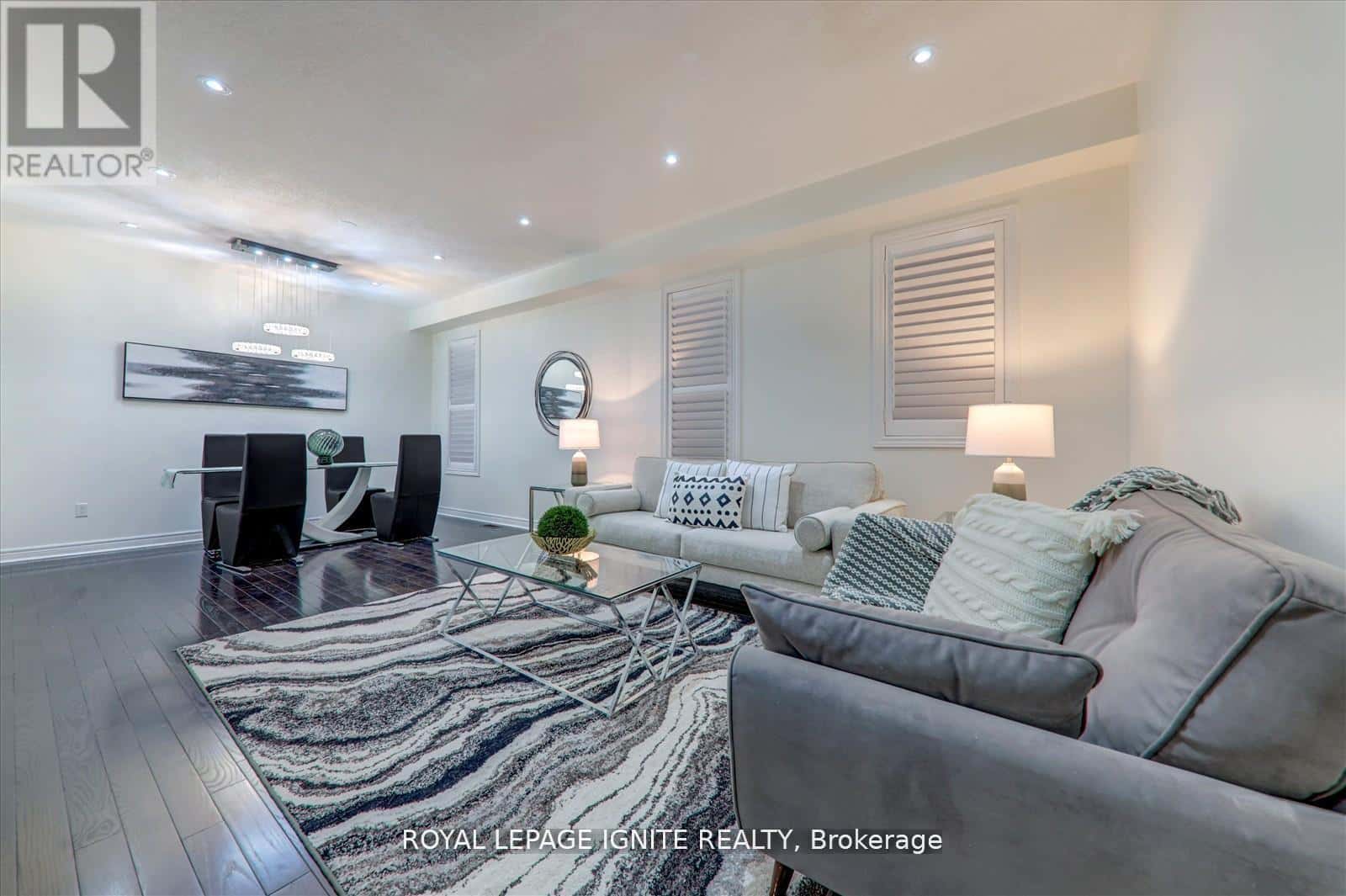 127 NOAH'S FARM TRAIL — Whitchurch-Stouffville (Stouffville), Ontario - Photo 3 of 32