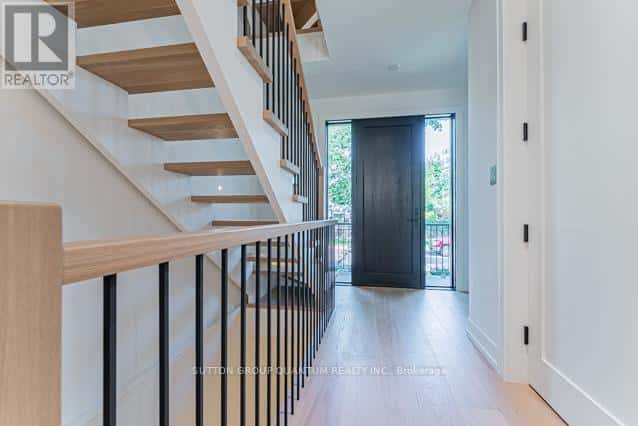 78 TRAFALGAR ROAD — Oakville (OO Old Oakville), Ontario - Photo 4 of 33