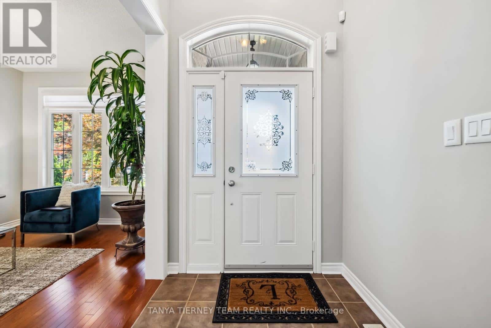 165 RIVERS EDGE PLACE — Whitby (Taunton North), Ontario - Photo 3 of 49