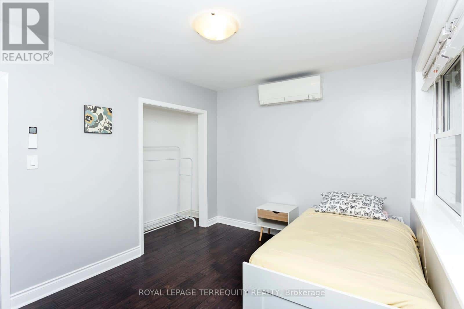 419 BROWNFIELD GARDENS