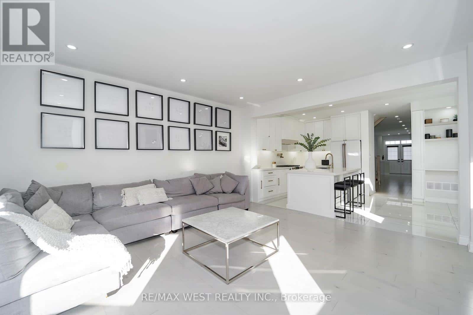 61 BELLEFOND STREET — Vaughan (Kleinburg), Ontario - Photo 3 of 15