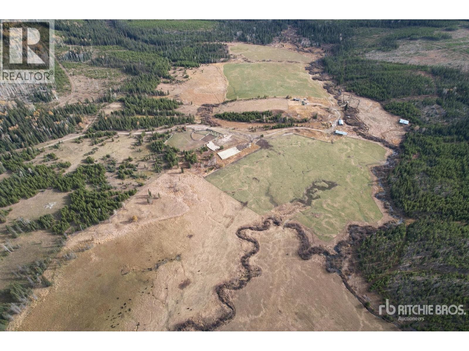 5670 EAGAN BONAPARTE ROAD — Bridge Lake, British Columbia - Main photo