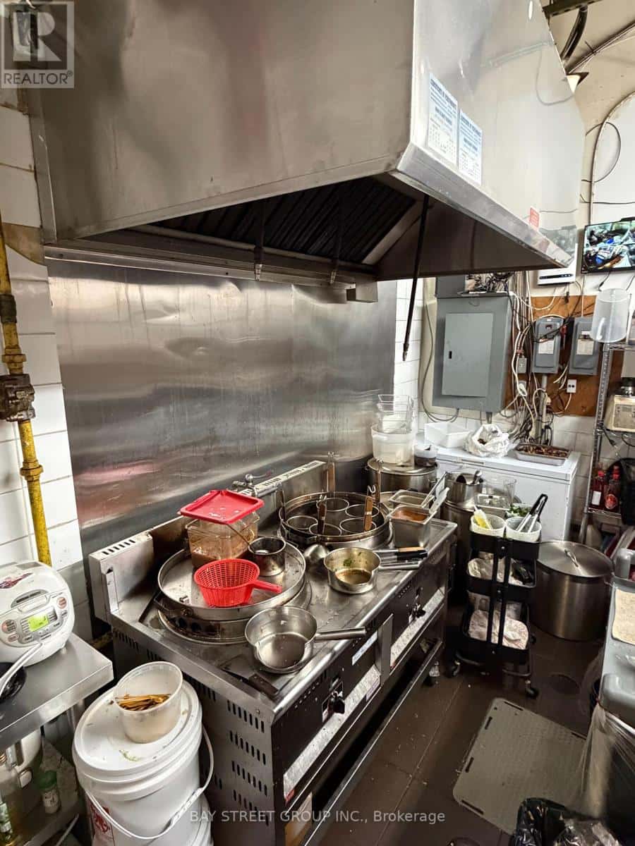 B120 - 3272 MIDLAND AVENUE — Toronto (Milliken), Ontario - Photo 3 of 4