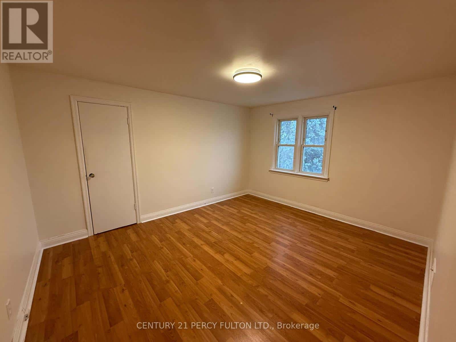 248 TORONTO AVENUE — Oshawa (Central), Ontario - Photo 5 of 12