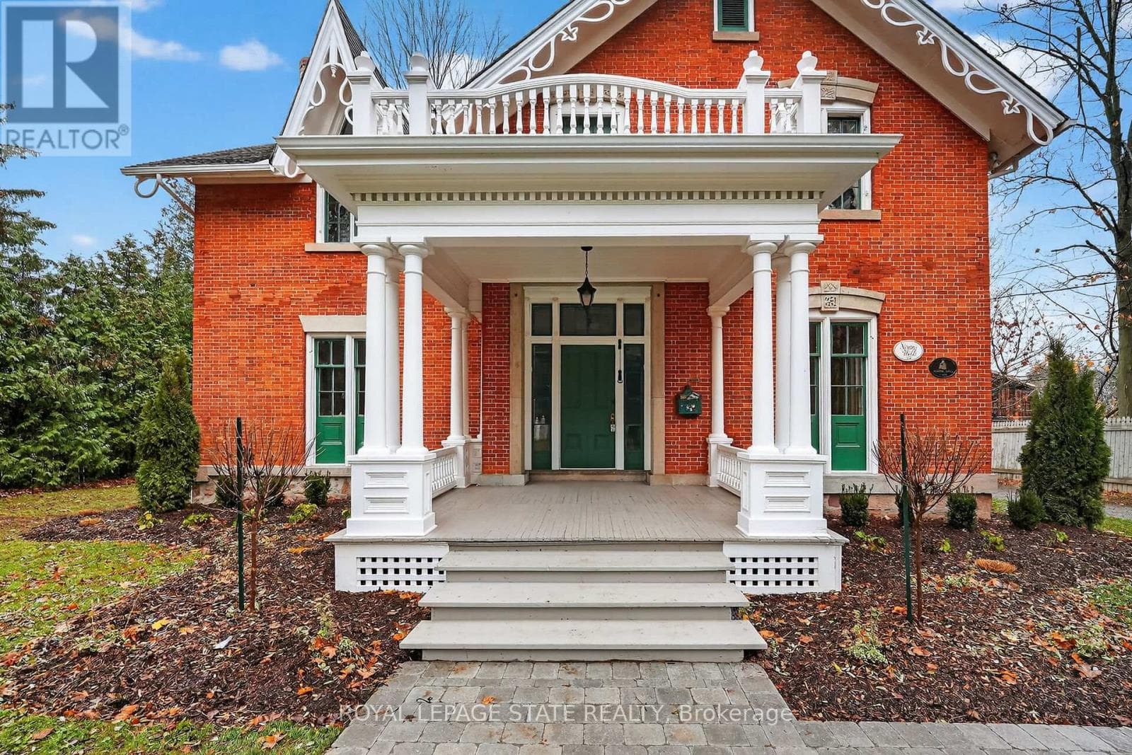 262 MAIN STREET W — Grimsby (Grimsby West), Ontario - Main photo