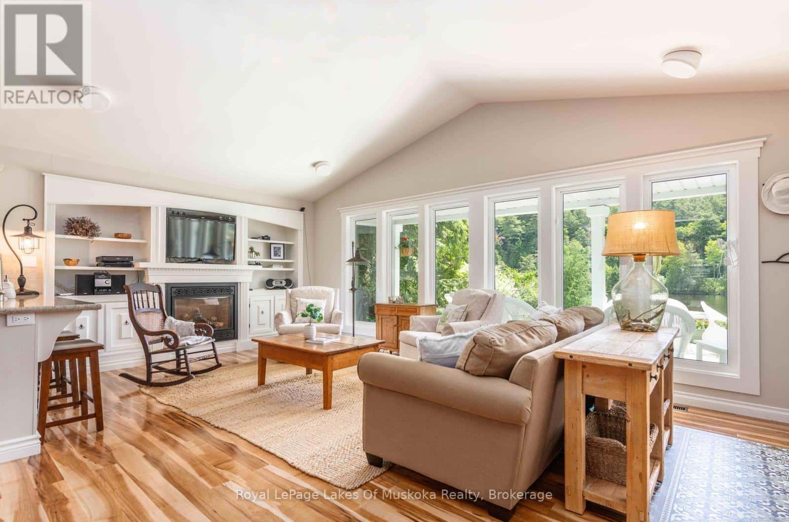 9 MOUNTVIEW AVENUE — Huntsville (Chaffey), Ontario - Photo 4 of 47