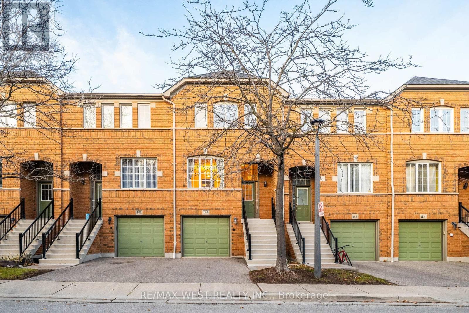 182 - 5530 GLEN ERIN DRIVE — Mississauga (Central Erin Mills), Ontario - Main photo