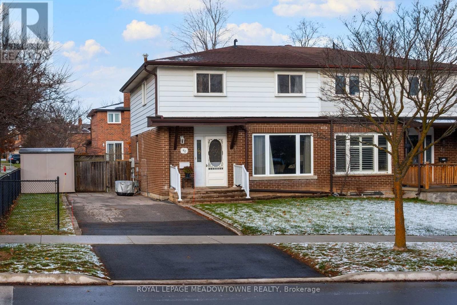40 JOYCELYN DRIVE — Mississauga (Streetsville), Ontario - Main photo