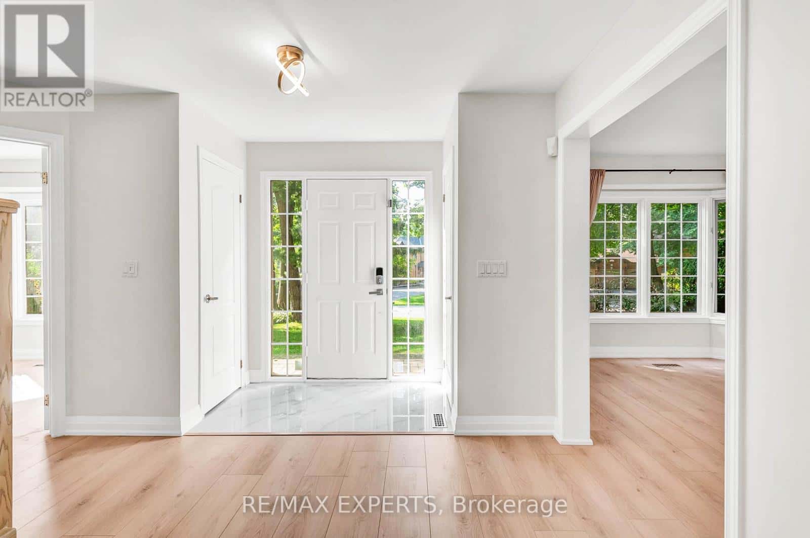 14 ALANA DRIVE — Springwater (Centre Vespra), Ontario - Photo 4 of 40