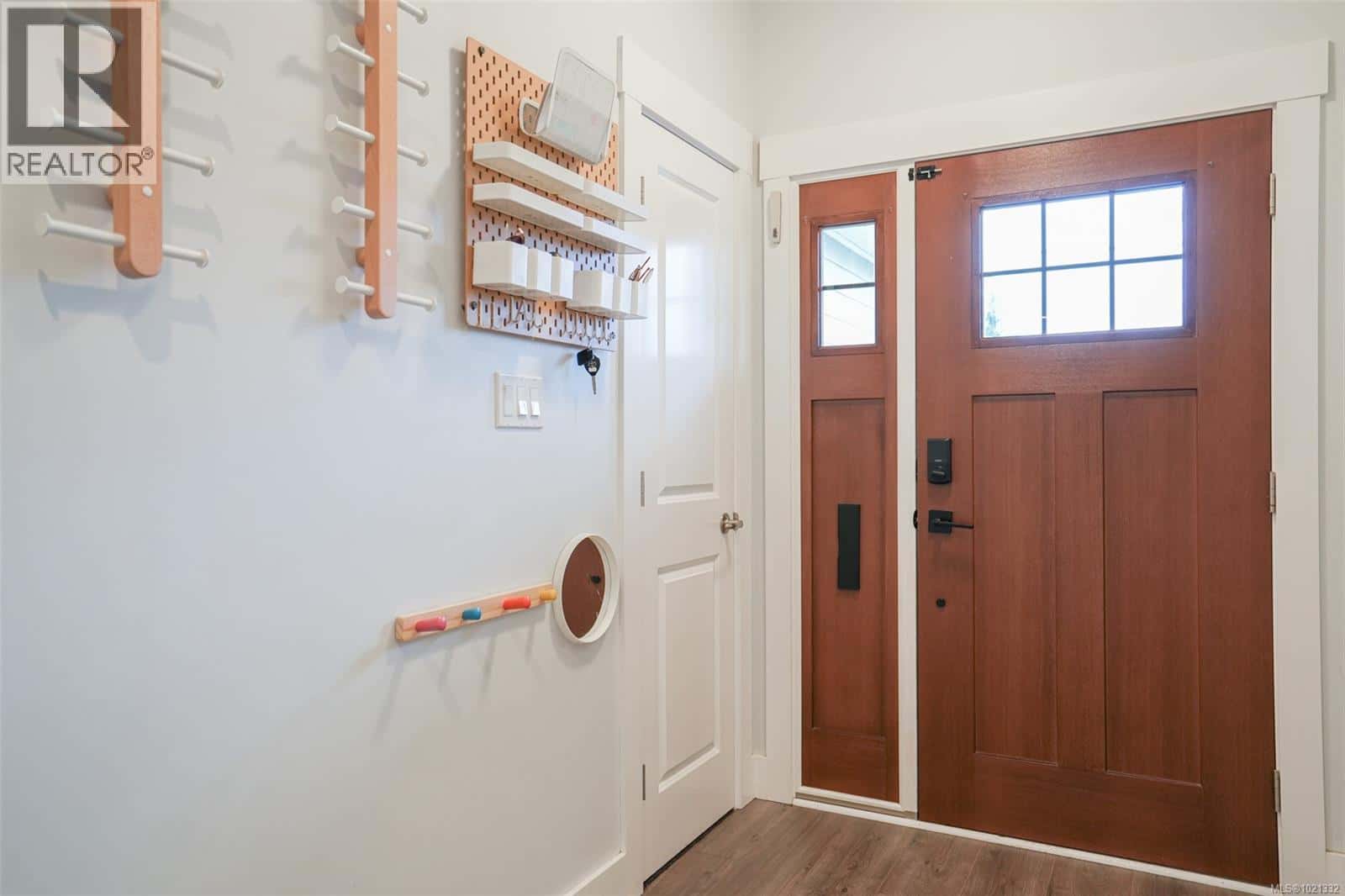 4569 Beaufort St — Port Alberni, British Columbia - Photo 3 of 43