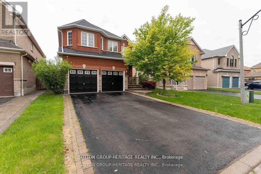 34 BALL CRESCENT — Whitby (Williamsburg), Ontario - Main photo