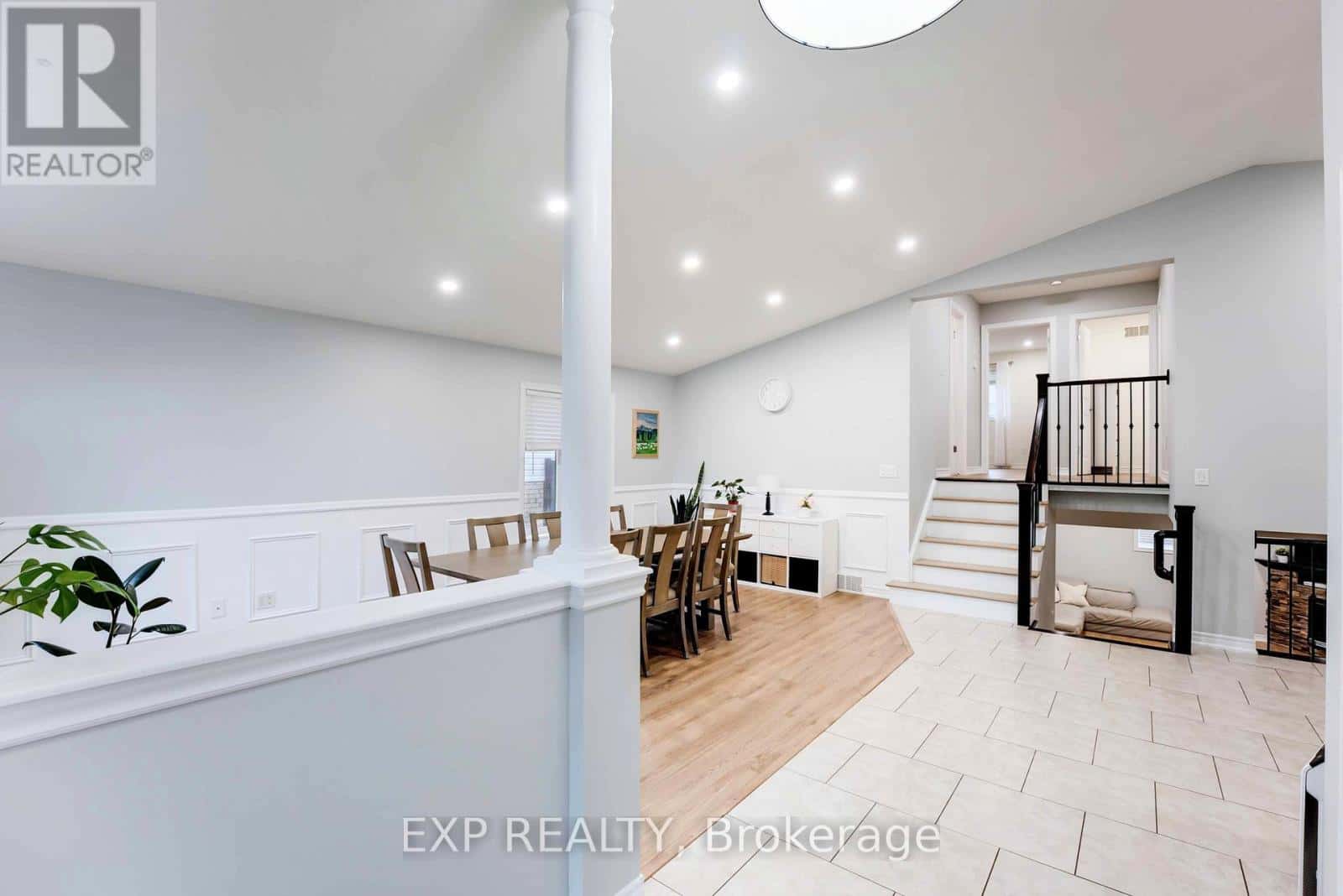 8583 FORESTVIEW BOULEVARD — Niagara Falls (Forestview), Ontario - Photo 3 of 39