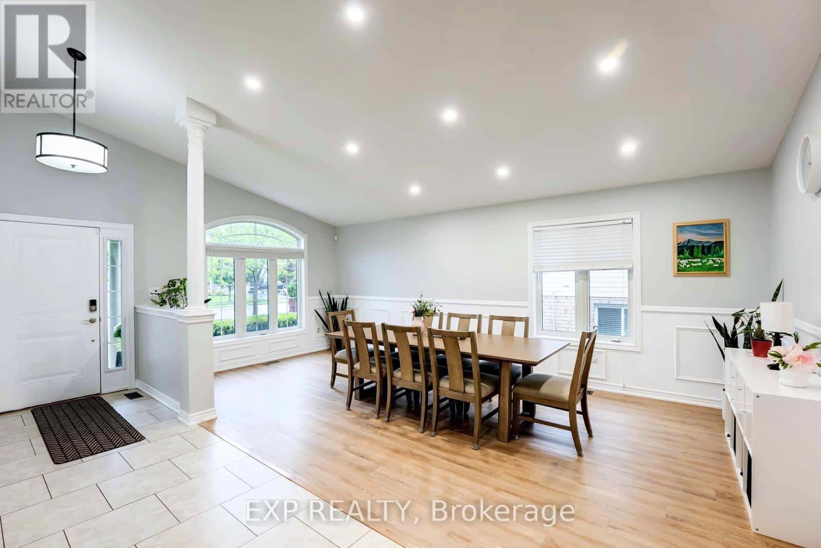 8583 FORESTVIEW BOULEVARD — Niagara Falls (Forestview), Ontario - Photo 5 of 39