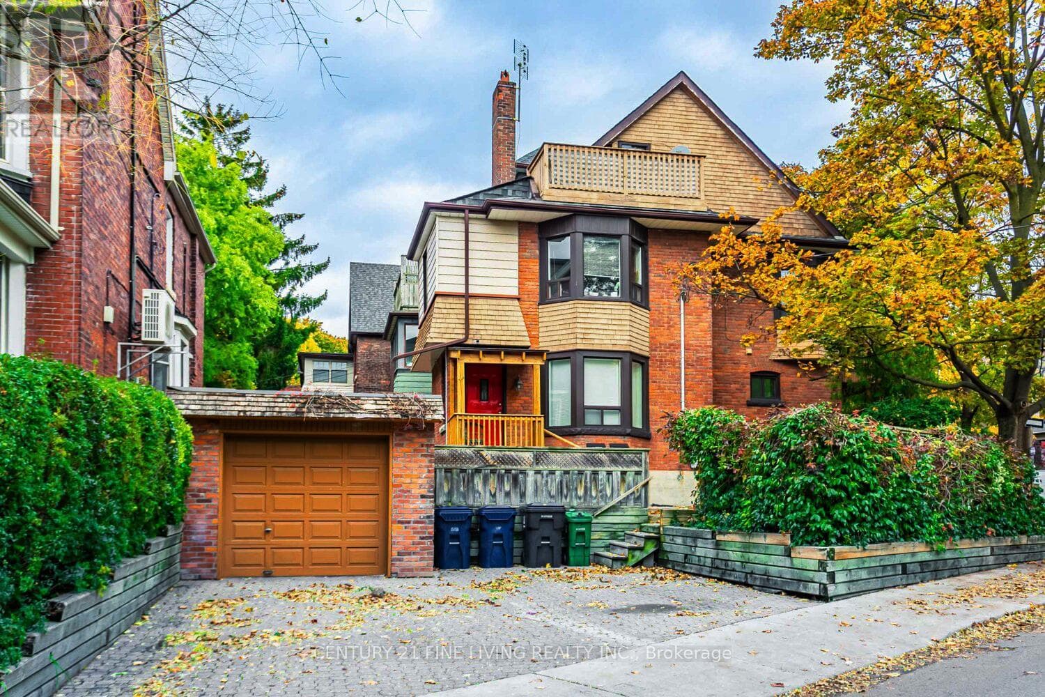 164 SUNNYSIDE AVENUE — Toronto (High Park-Swansea), Ontario - Main photo