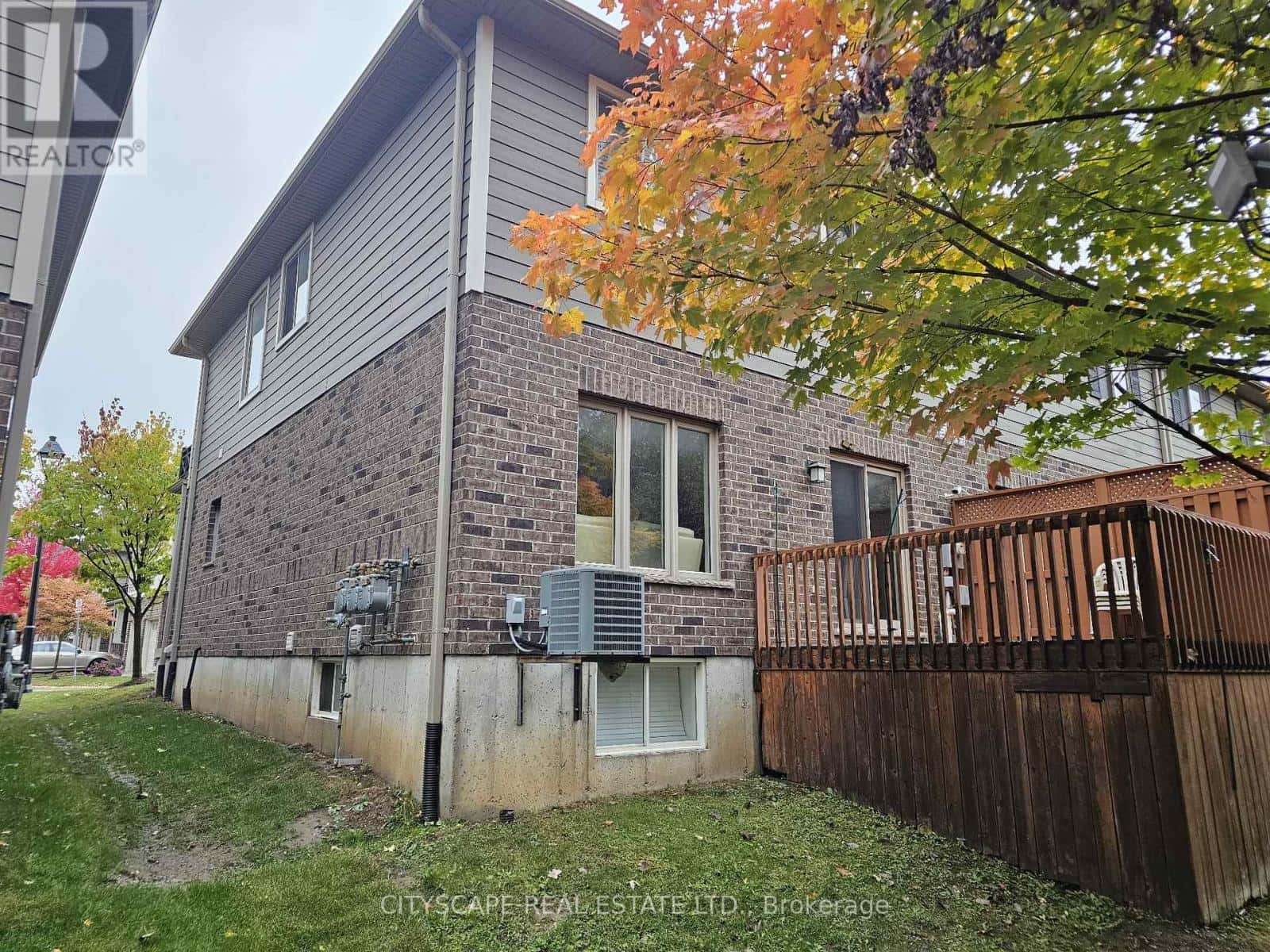 50 - 112 NORTH CENTRE ROAD — London North (North B), Ontario - Photo 5 of 5