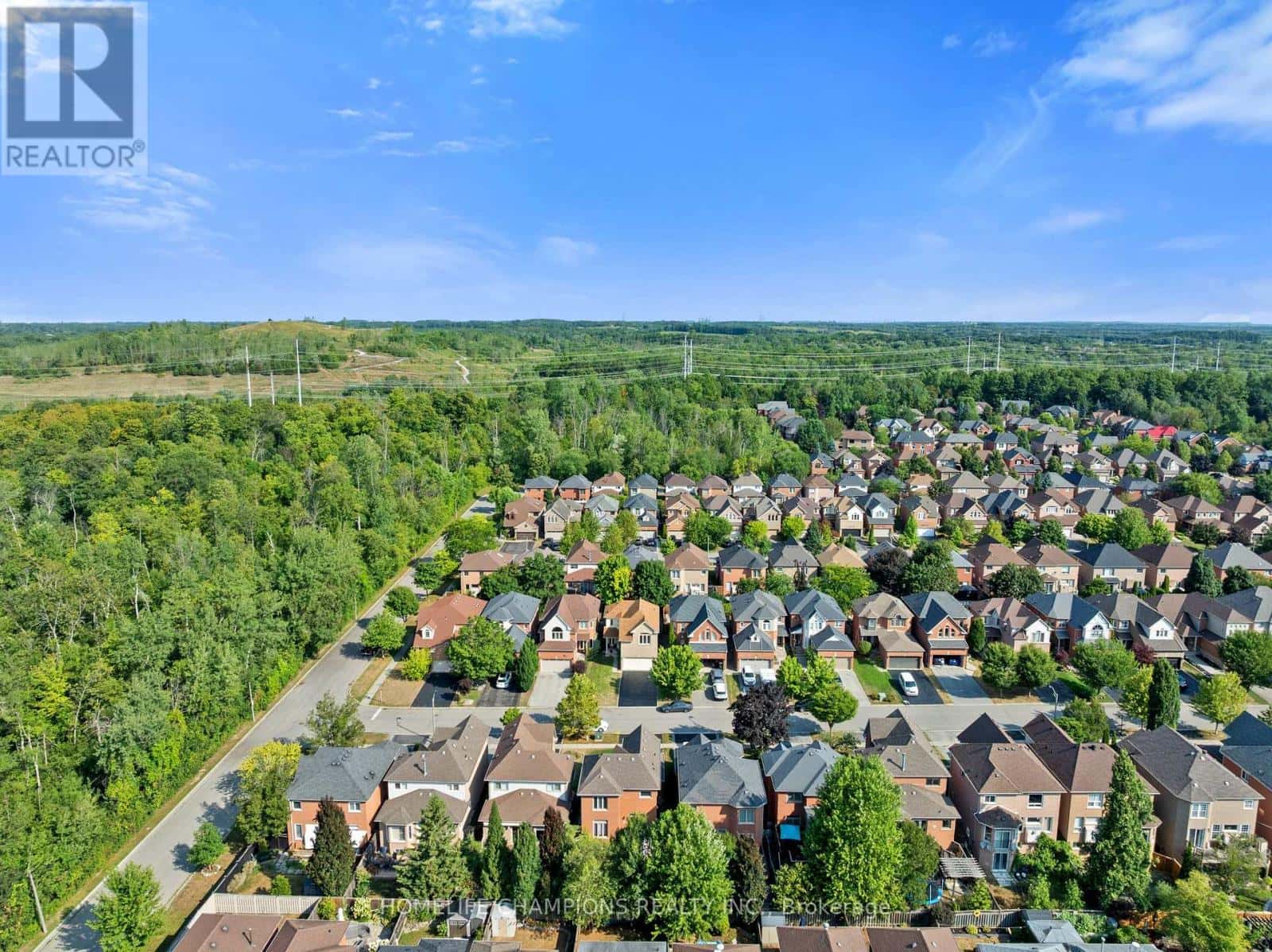 104 SECORD STREET — Pickering (Highbush), Ontario - Photo 5 of 24