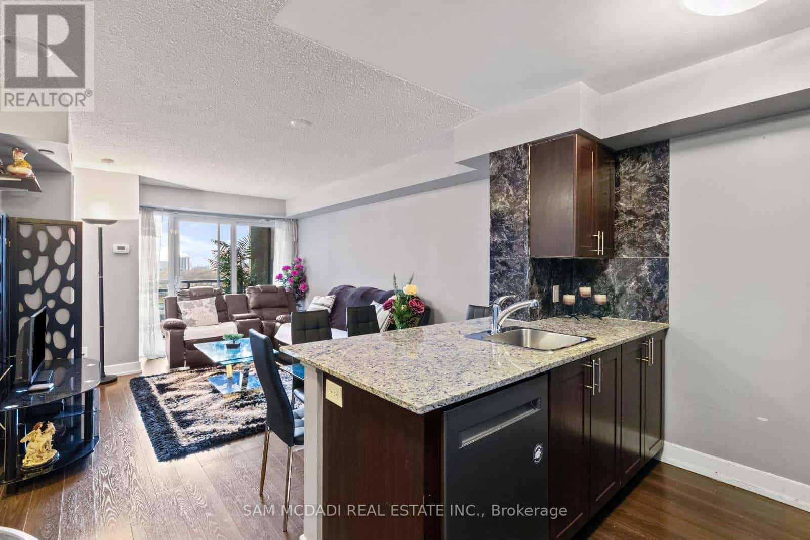 630 - 2 EVA ROAD — Toronto (Etobicoke West Mall), Ontario - Photo 5 of 22