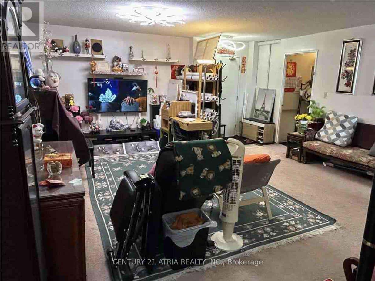 1913 - 80 ALTON TOWERS CIRCLE — Toronto (Milliken), Ontario - Photo 5 of 16